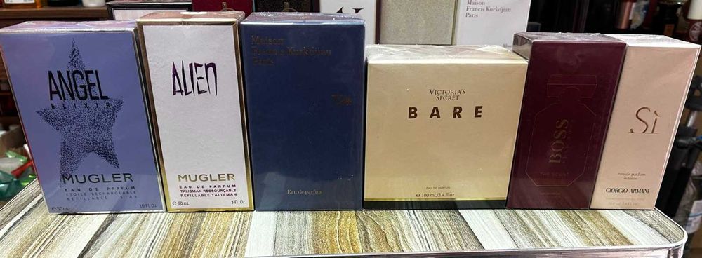 Продават се мъжки и женски парфюми