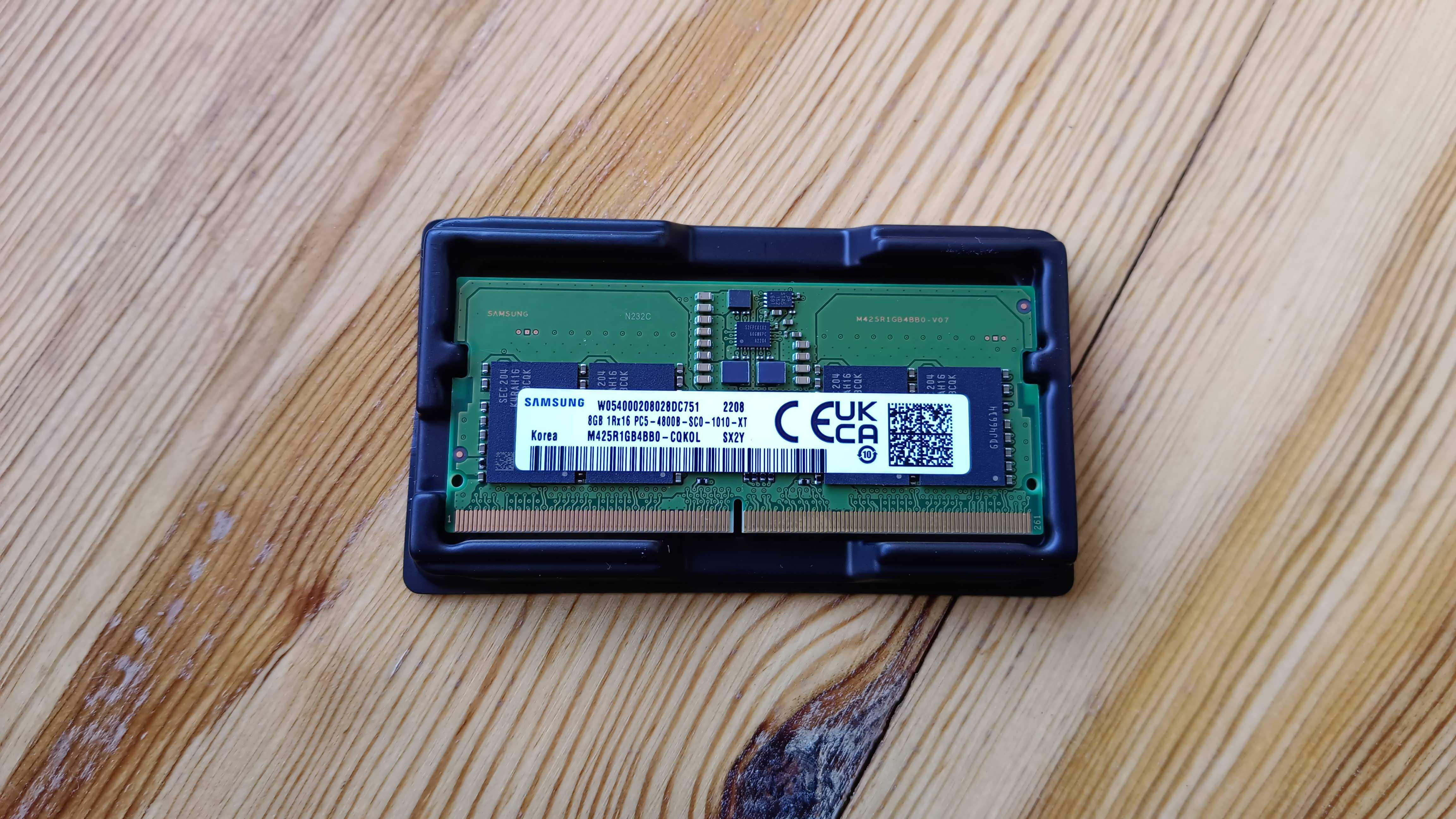 Память (озу) SODIMM DDR5 8ГБ 4800 Мгц SAMSUNG (новая ,Корея)  2 планки