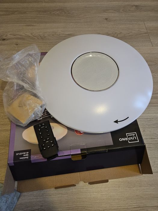 Aplica LED cu telecomanda