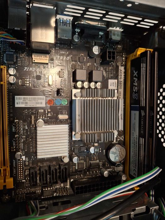 HTPC, AMD A10-4655 (quad-core 2G), 8G RAM, Sursa TFX