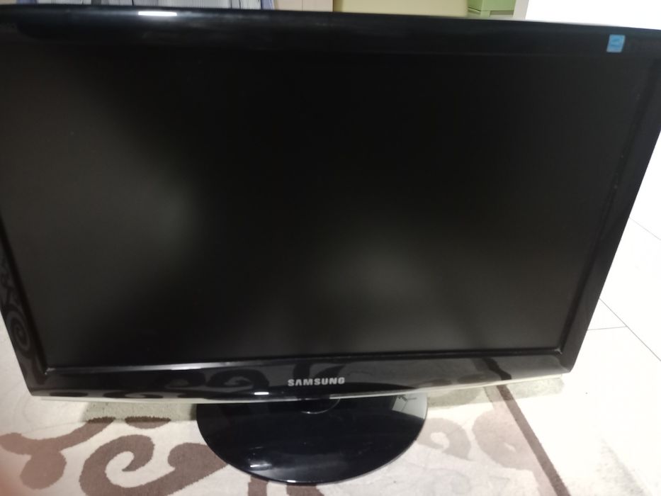 продам монитор 60 герц