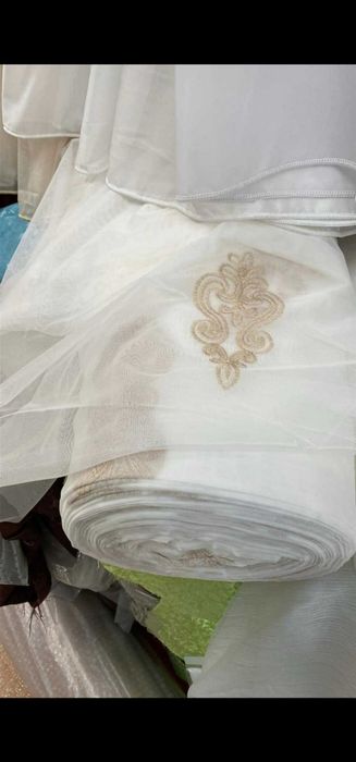 Vand perdea noua gata lucrata