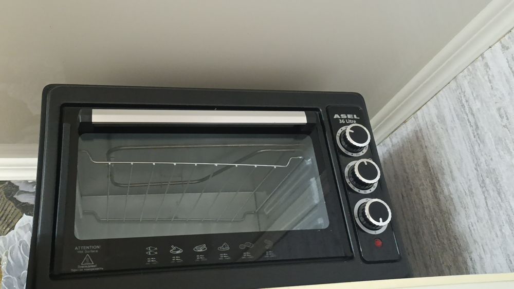 Продам абсолютно новую духовуку