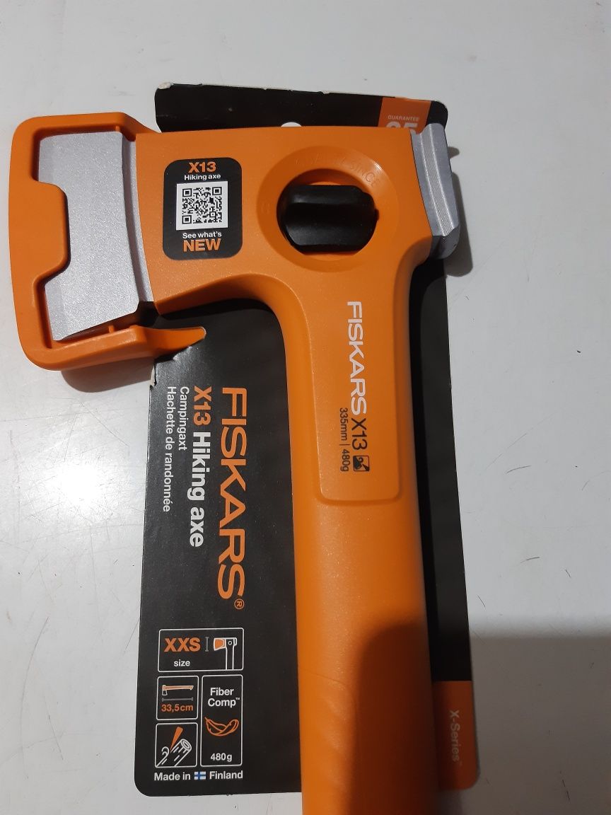 Toporas Fiskars X 13 Ultra Light