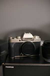 Aparat foto Mirrorless Fujifilm X-T200,24.2MP, 4K+Obiectiv XC 15-45mm