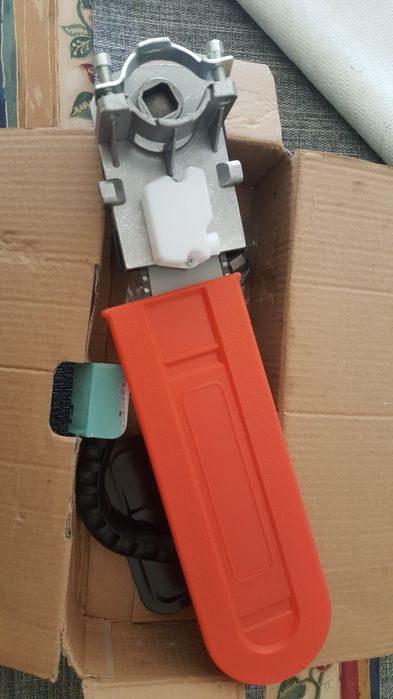 Ferastrau, aparat tăiat crengi, curățat pomi