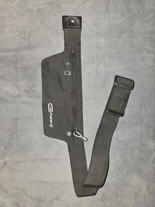 Vând borsetă alergare Khalenji