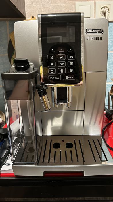 Продам кофемашину Delonghi автомат