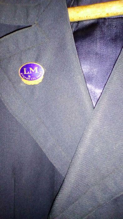 PALTON  -  perioada R.S.R - (AU CAM 50 ANI - Model: NASTURI  R.S.R