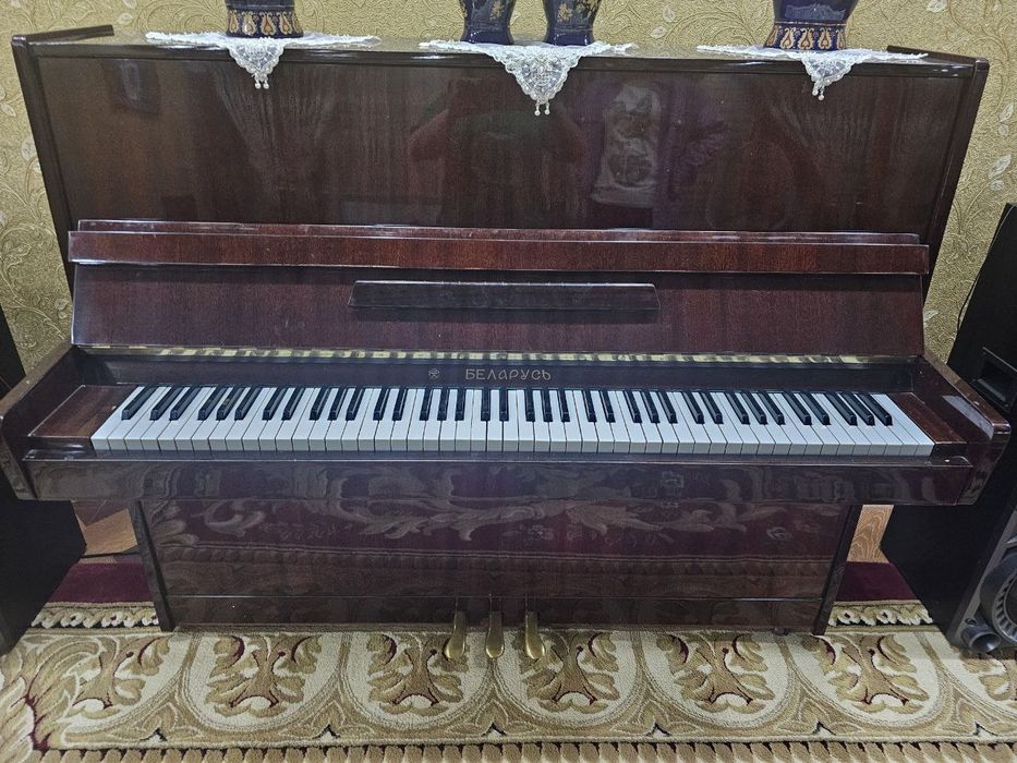 Срочно продаётся пианино ( БЕЛАРУСЬ )