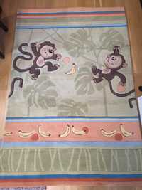 Детски килими с маймуни
