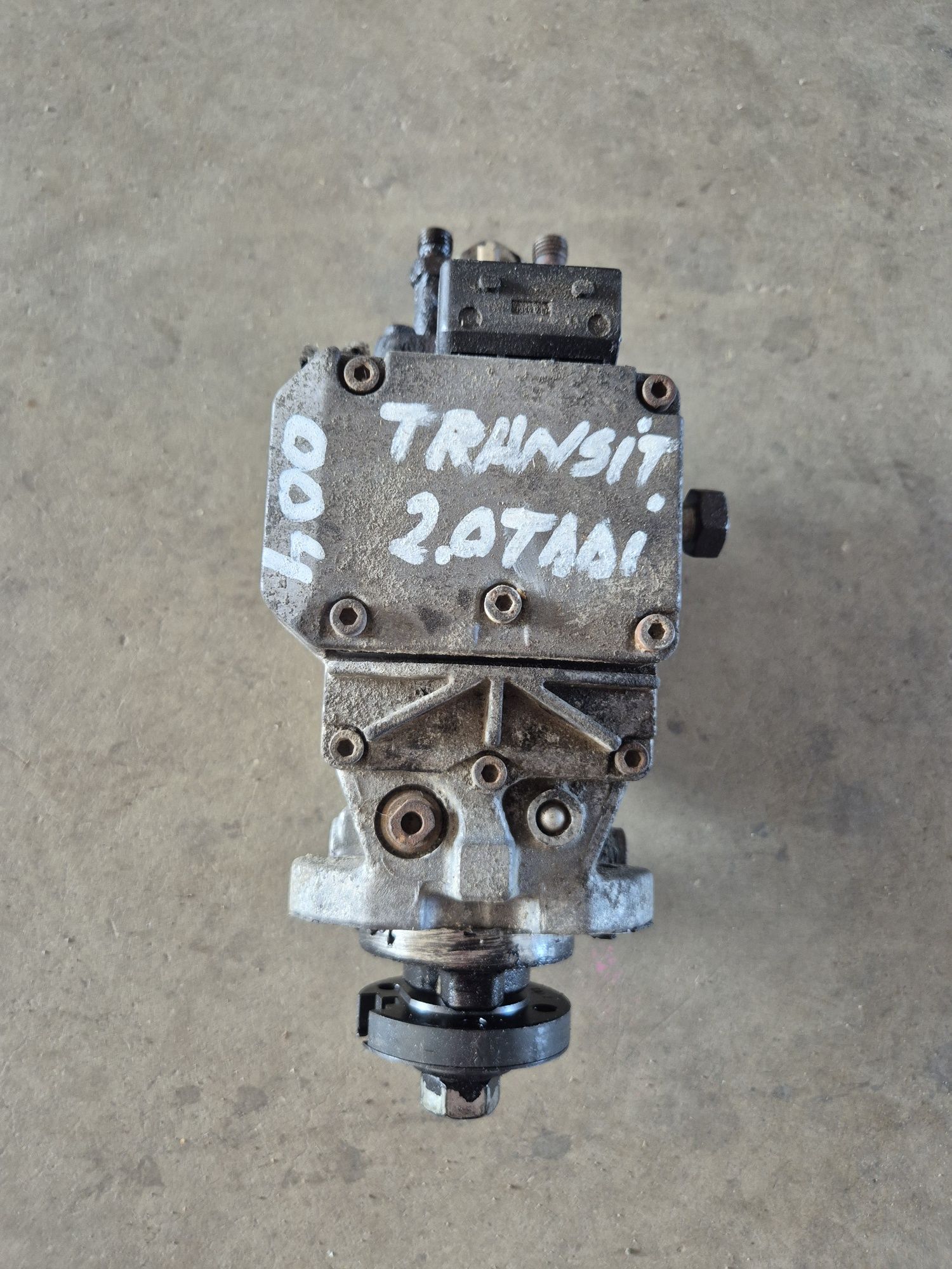 Pompa de injecție ford transit 2.0 tddi cod 0470004004
