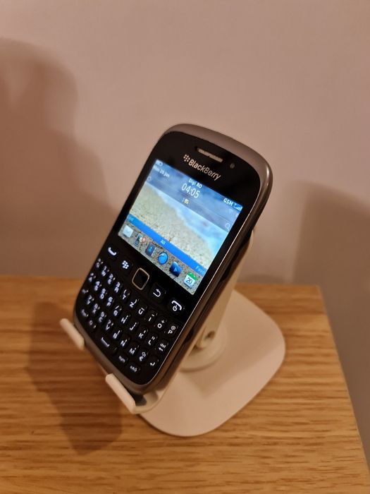 Blackberry Curve 9320 stare buna, incarcator telefon vechi de colectie