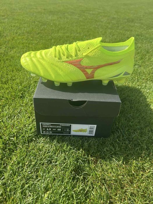 Оригинални футболни обувки Mizuno