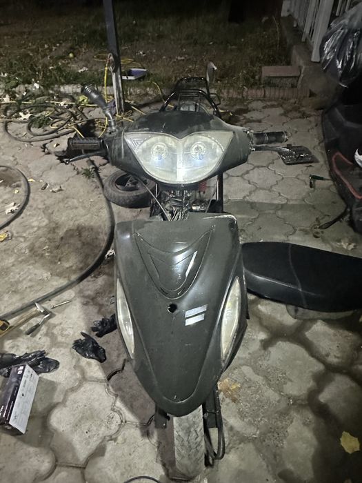 Продам мопед двигатель крутит но не заводит