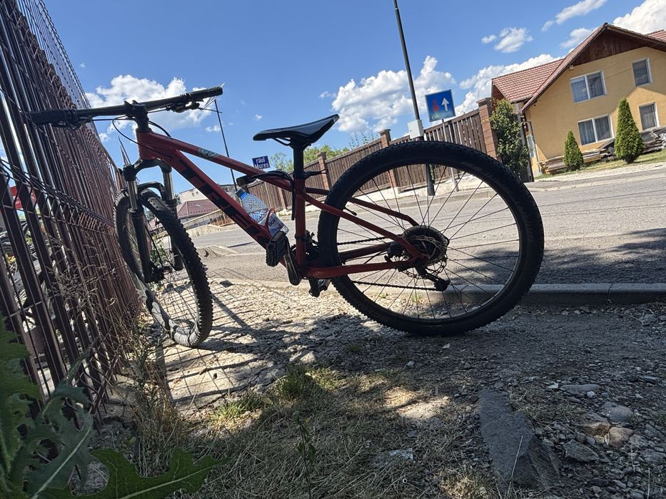 Vand bicicleta trek pt mai multe detale in privat