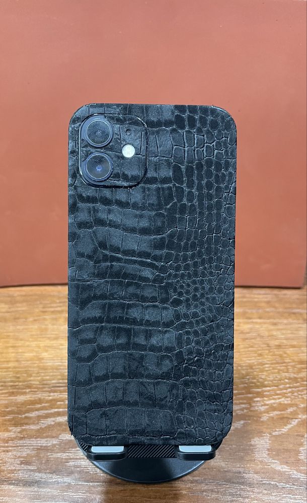 iPhone 12 сатылады