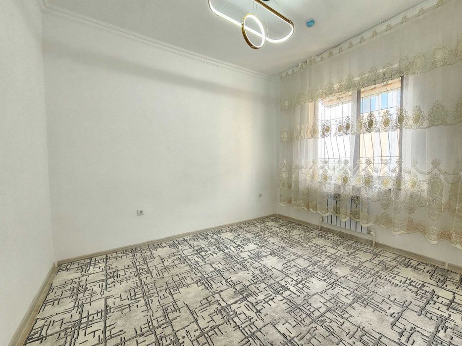 Срочно продается 3х комнатная квартира на Сер-ом районе. Янги Дархон.