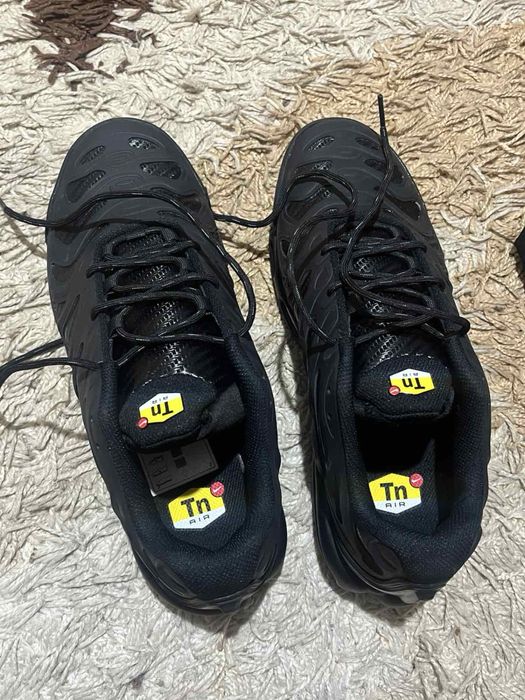 Оригинални обувки на nike tn driftove
