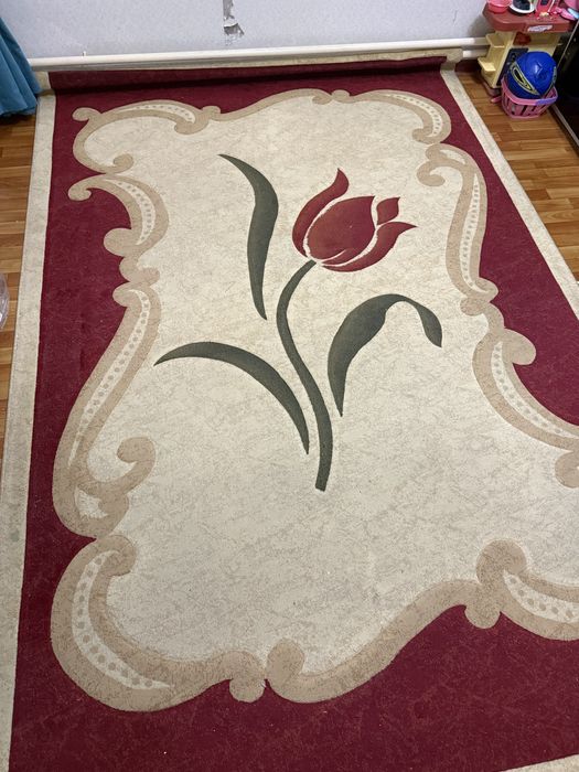 Ковер в отличном состоянии