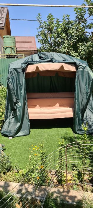 Чехол на садовую качелю