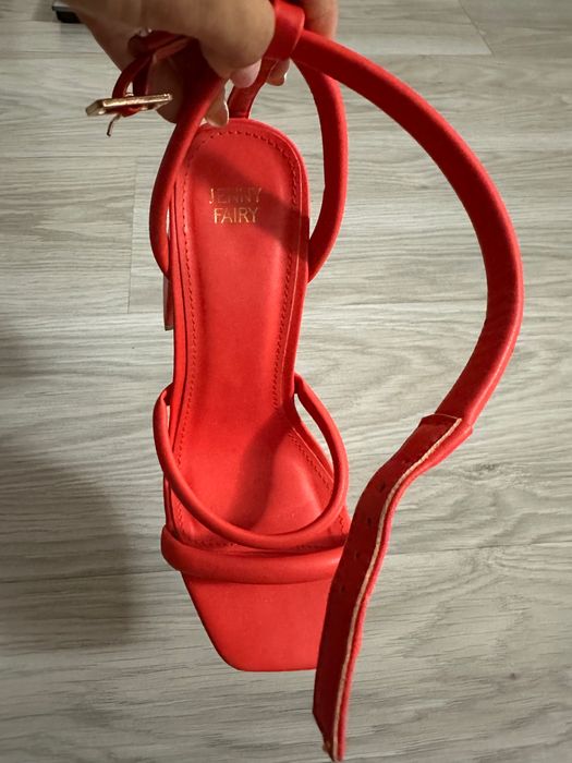 Цветни летни сандали