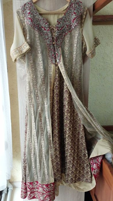 Арабска, турска, евтина носия