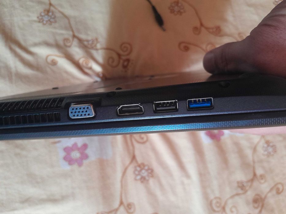 Laptop Toshiba I3 Quad Core/SSD 240GB/Ram 8GB DDR3/ 15.6 Inch/Cam HD