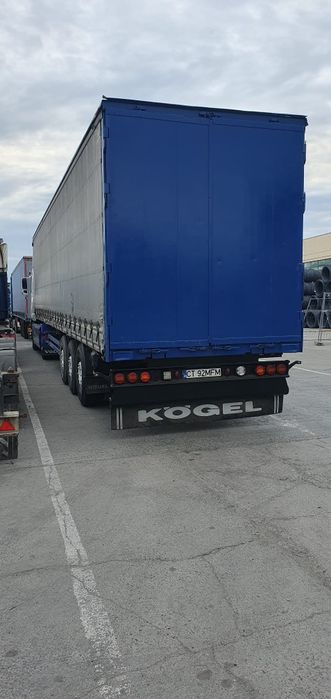 Vând Semiremorca Prelată