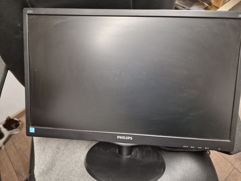 Монитор Philips Led 22"