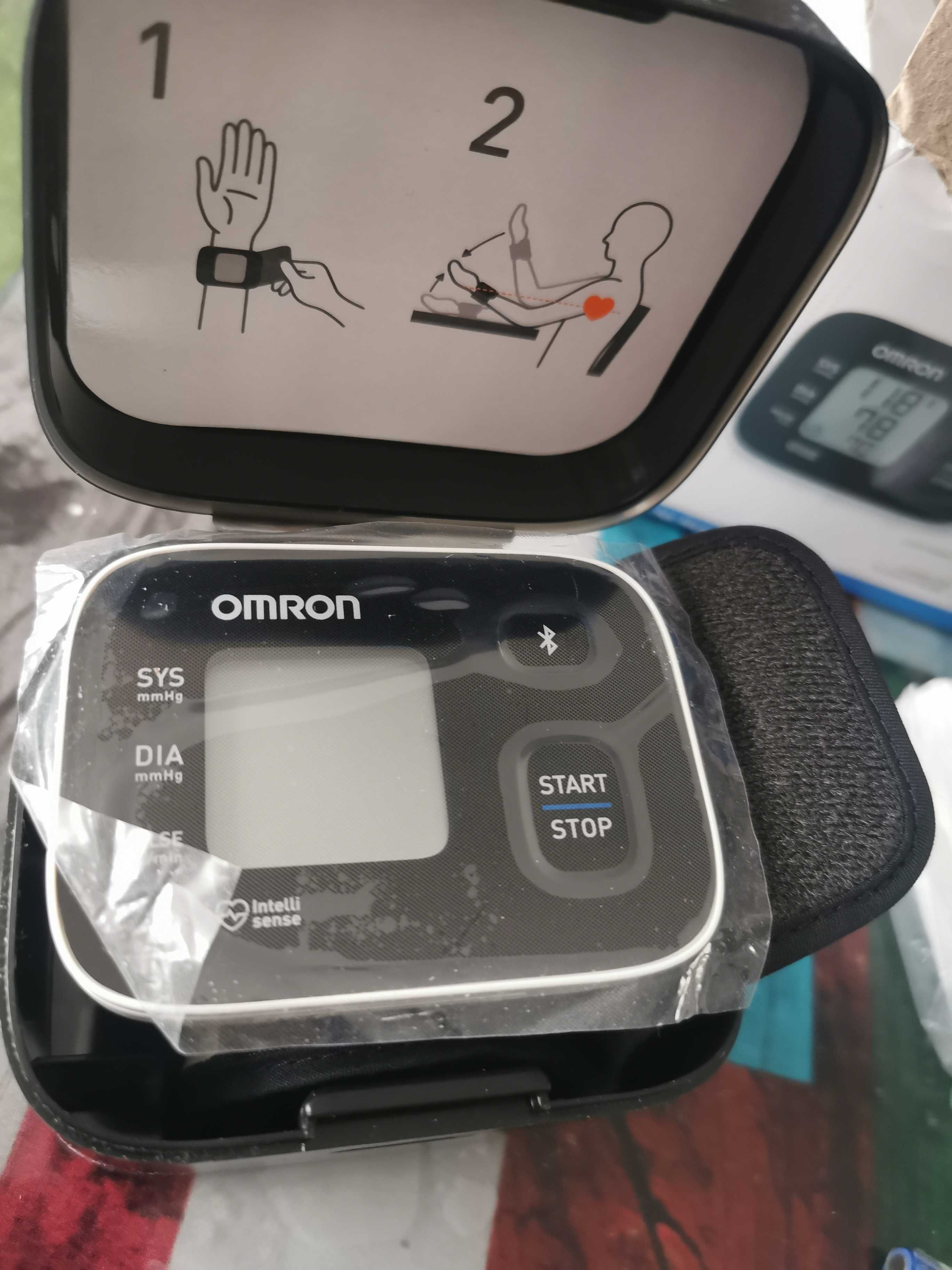 Tensiometru automat de incheietura OMRON RS3 Intelli - NOU (la cutie)