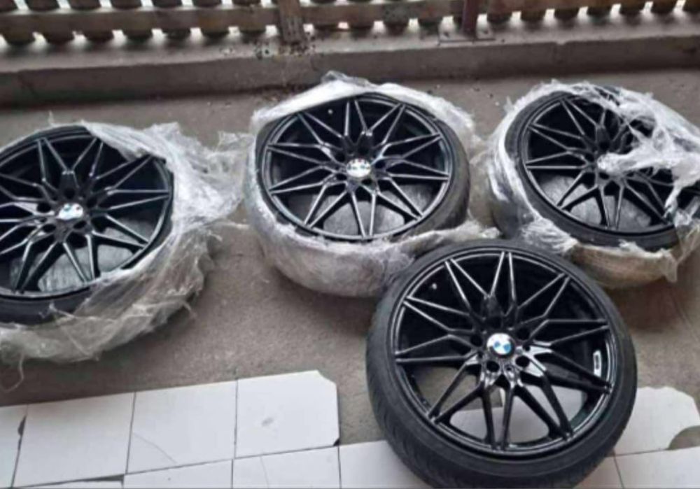 Vând urgent jante R19 impecabile