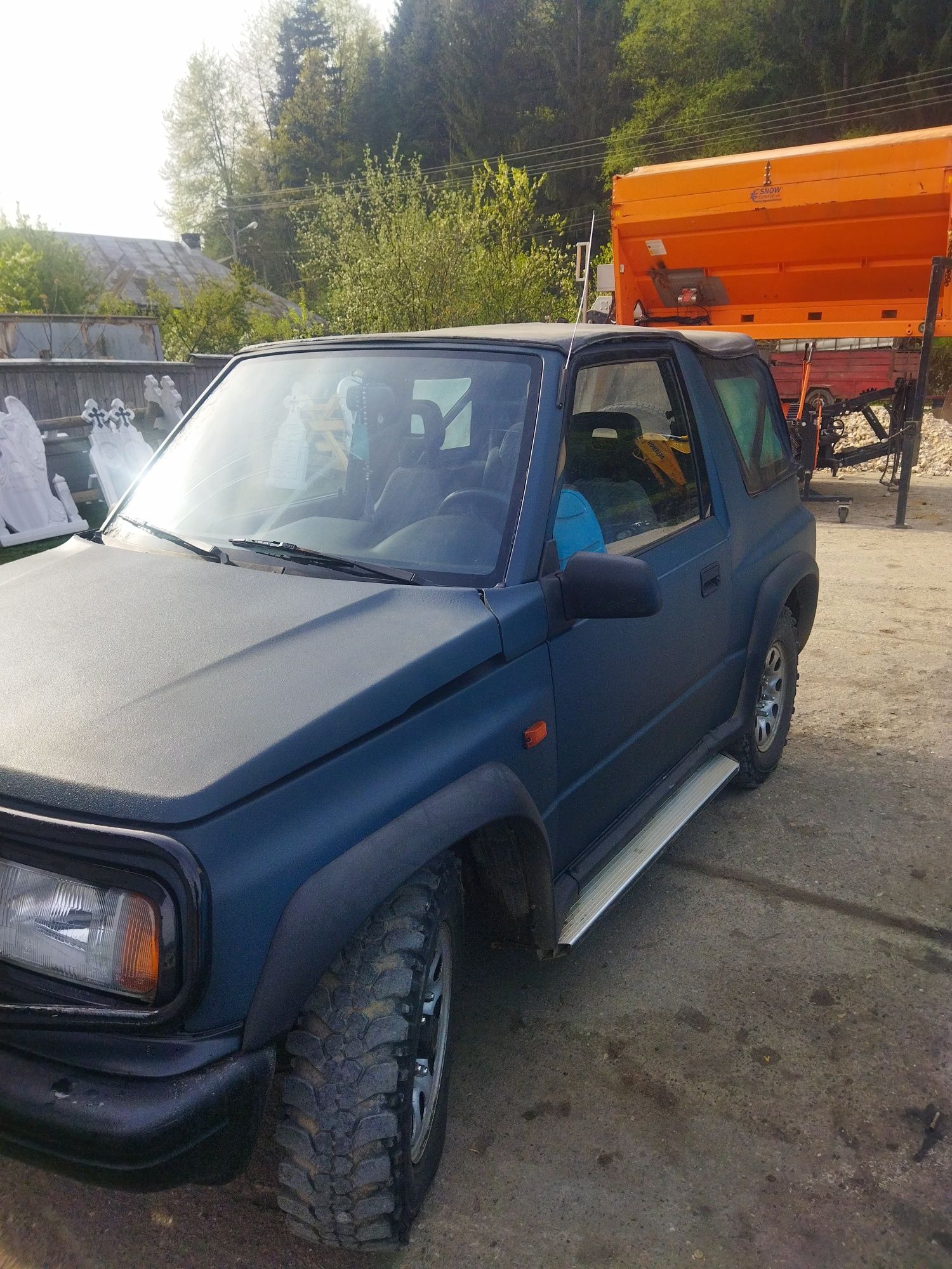 Suzuki Vitara          .