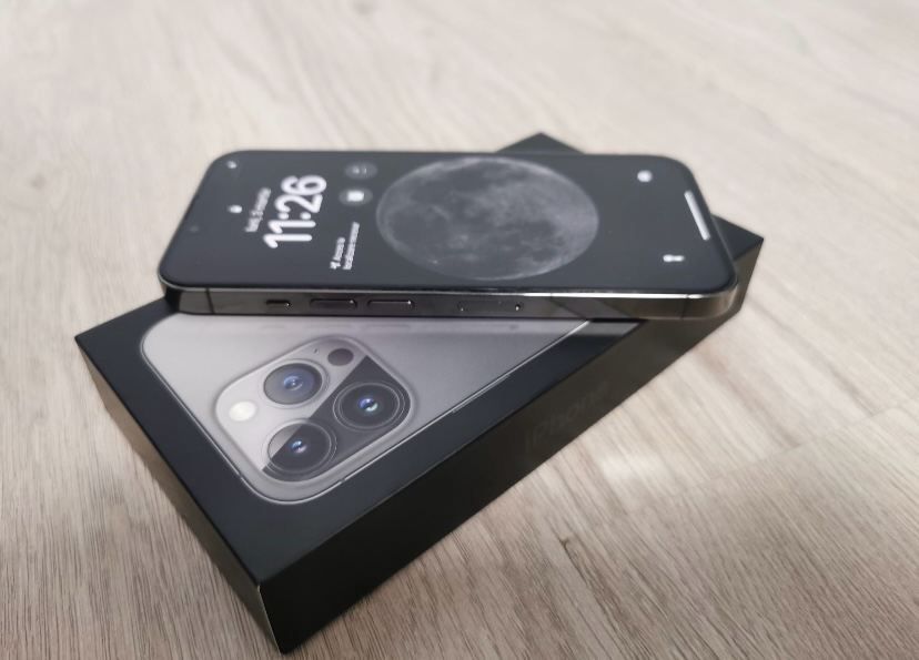 Vând / Schimb IPhone 13 Pro Black Titanium