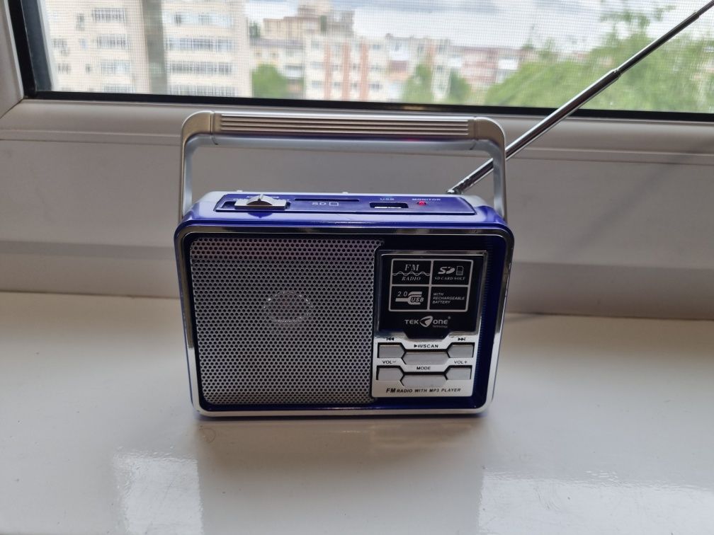 Boxa Bluetooth cu radio