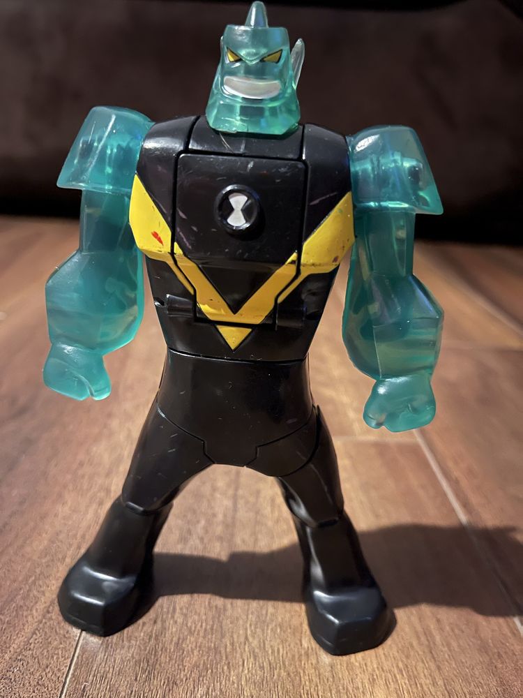 Figurina Ben Ten 10 to Diamond Head transformer