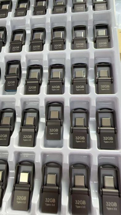 USB ПАМЕТ 3.0 / 32GB