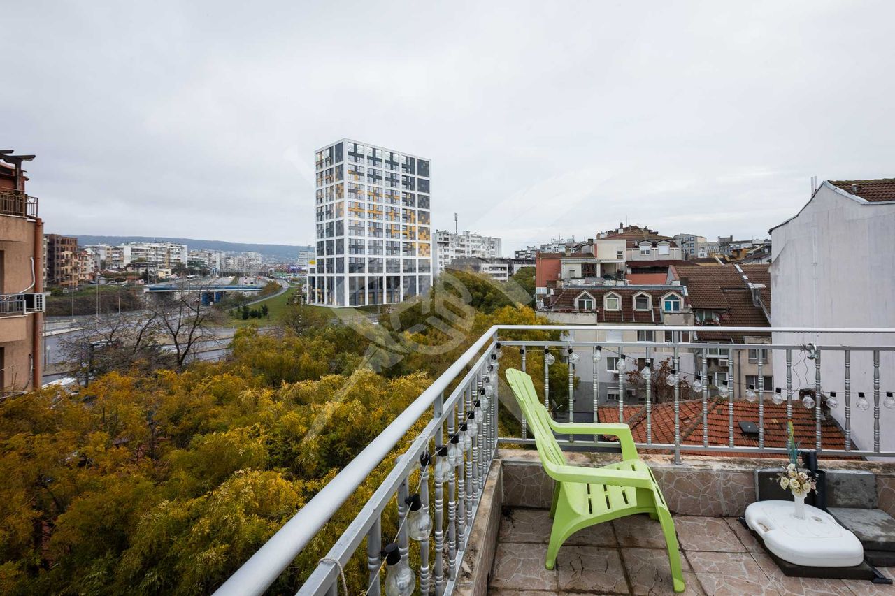 Продава се Двустаен апартамент в Варна, Лятно кино Тракия - 60 кв.м за 1832 €/кв.м - Снимка #13