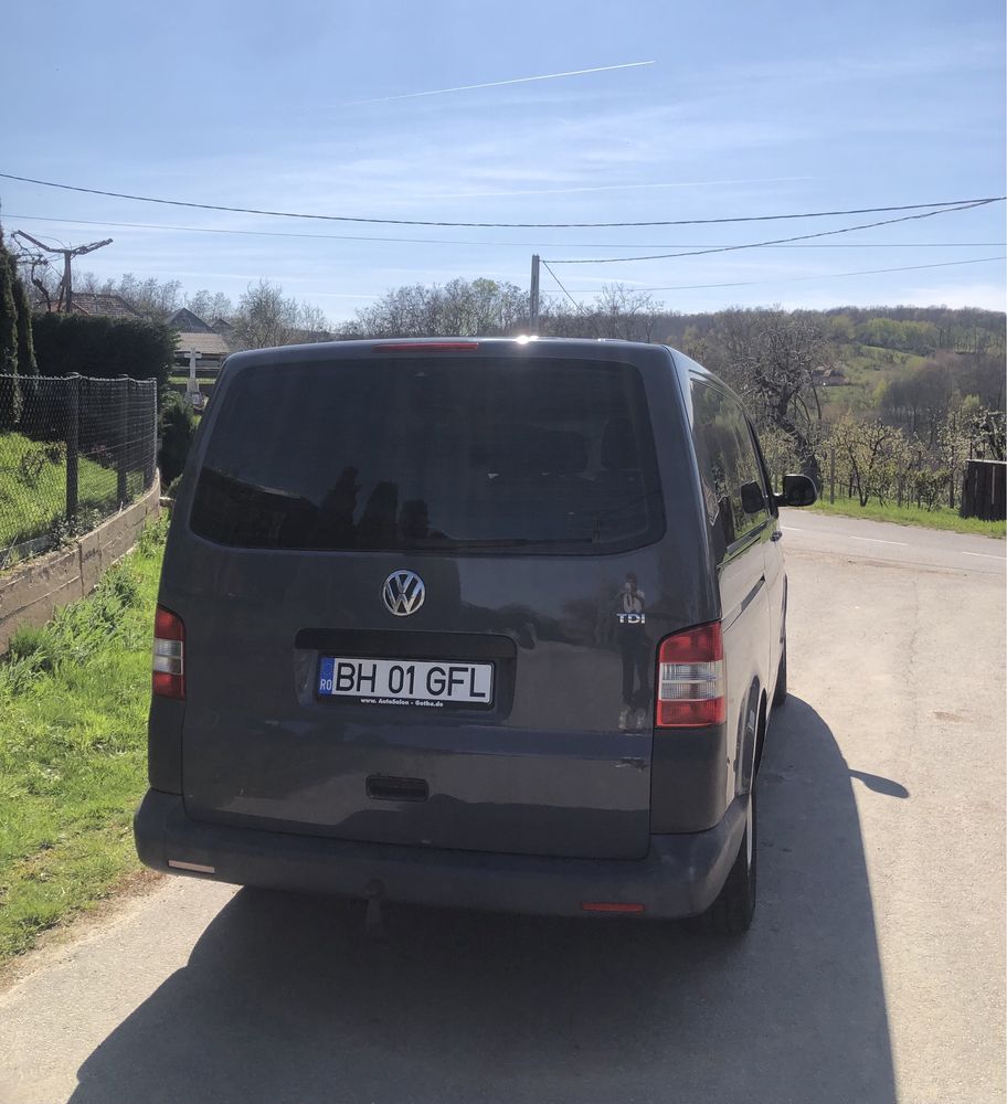 Volkswagen Transporter T5 2.0TDI