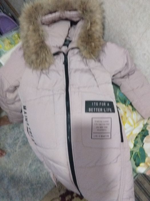 Куртка детская в отличном состоянии