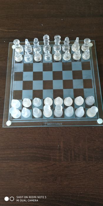 Шах то стъкло шах