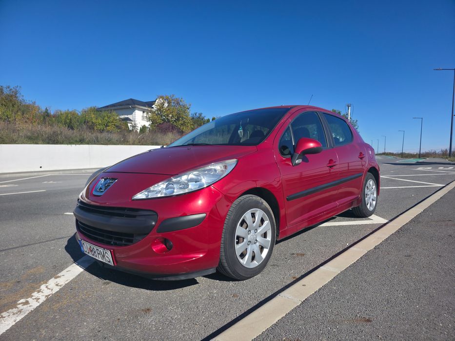Vand Peugeot 207 1.4 benzina