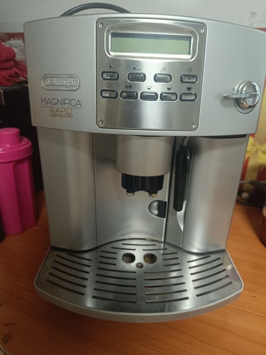 Кафе машина DeLonghi Magnifica Rapid Cappuccino