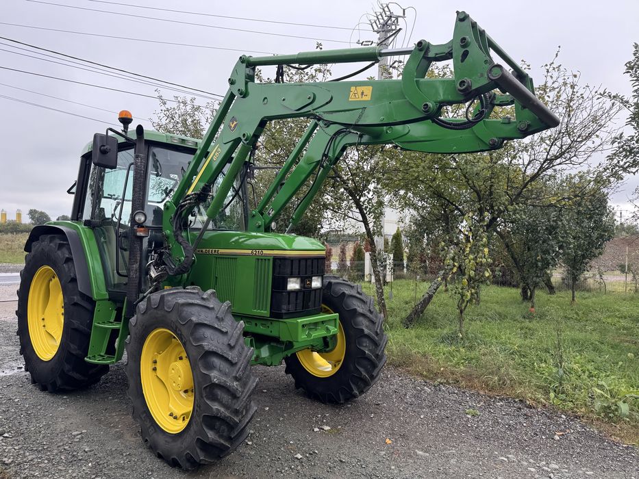 Tractor John Deere 6210 Cu Încarcator Frontal John Deere