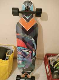 Vând Skateboard nou