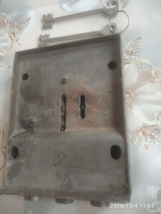 Продам замок гаражный