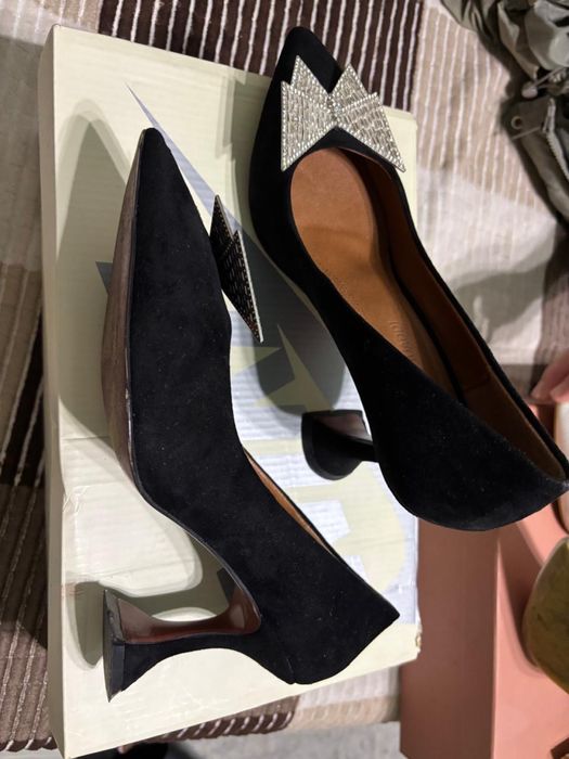 Продам туыли женские