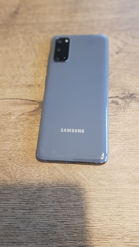 Samsung Galaxy S20 dual sim 8GB/128GB с подаръци