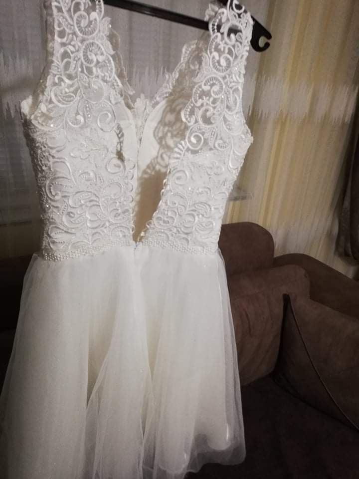 Официална рокля  в бяло