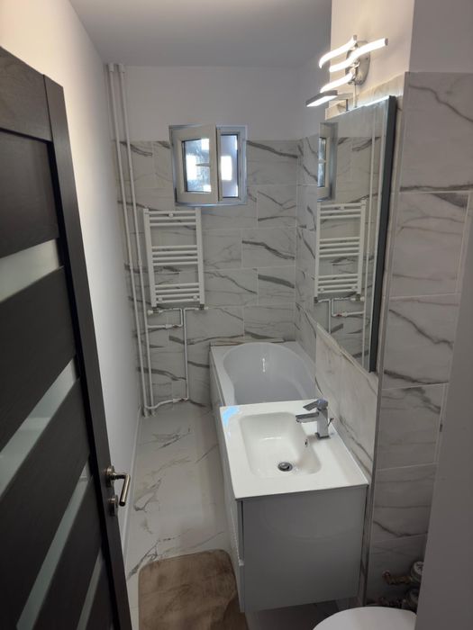 Apartament 3 camere-prima inchiriere